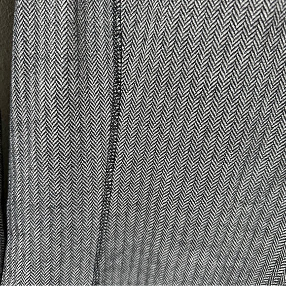 Lululemon Think Fast Hoodie - Picture 6 of 11